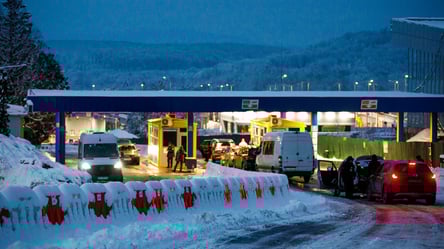 В ГПСУ опровергли слухи о массовом выезде украинцев за границу - 285x160