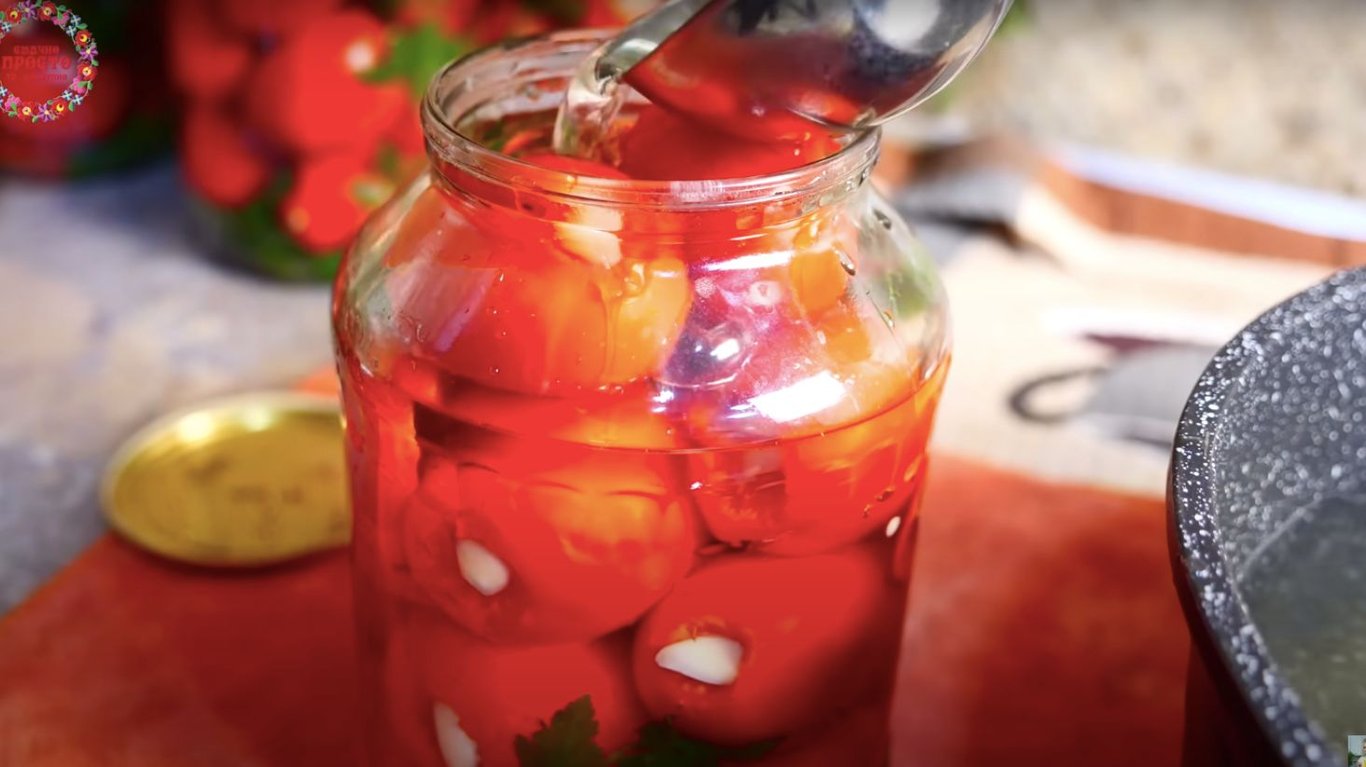 рецепт маринованих помідорів на зиму