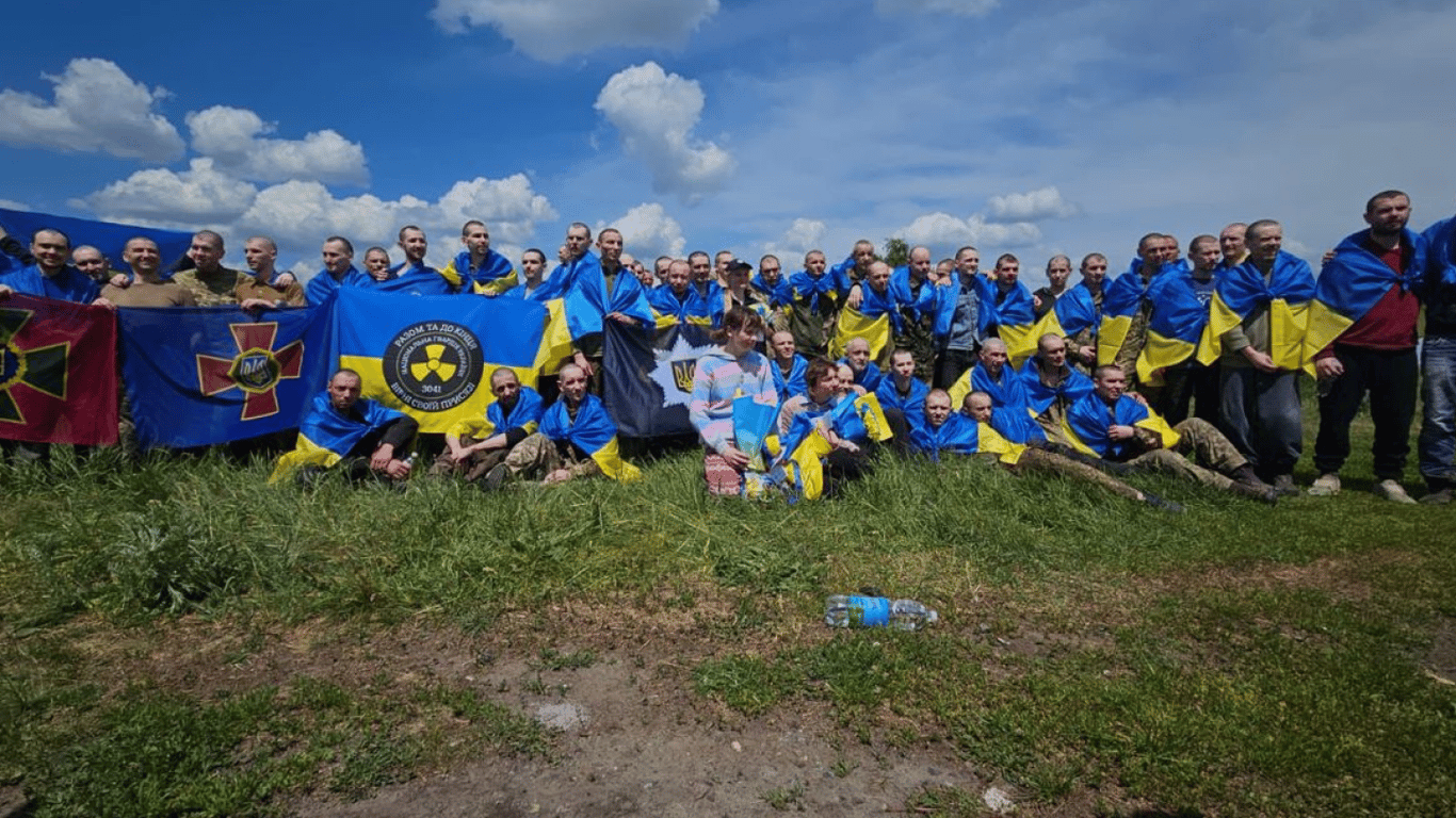Из российского плена вернули еще 75 украинцев