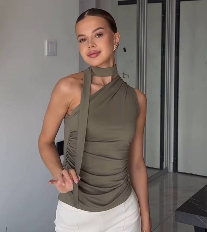 Топ, з яким можна створити десятки образів