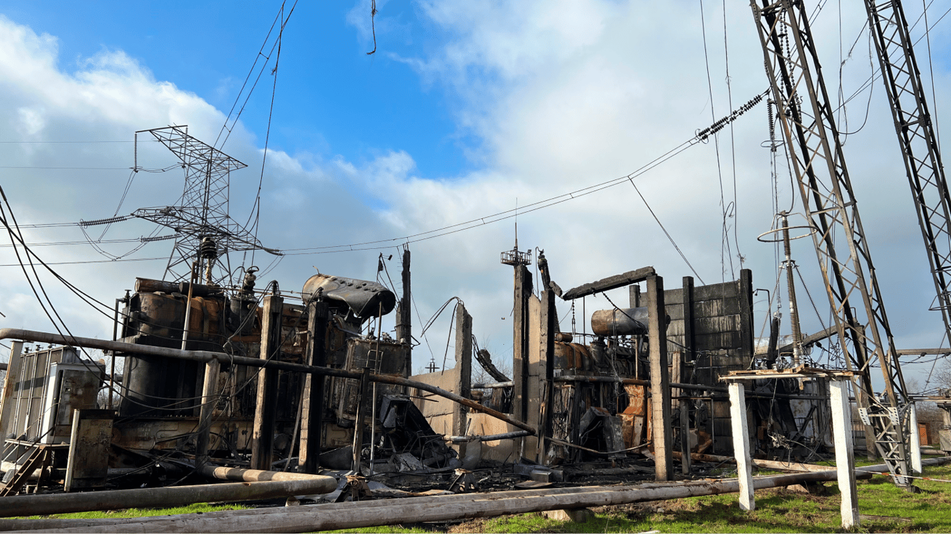 Росіяни атакували Суми — в частині міста немає світла