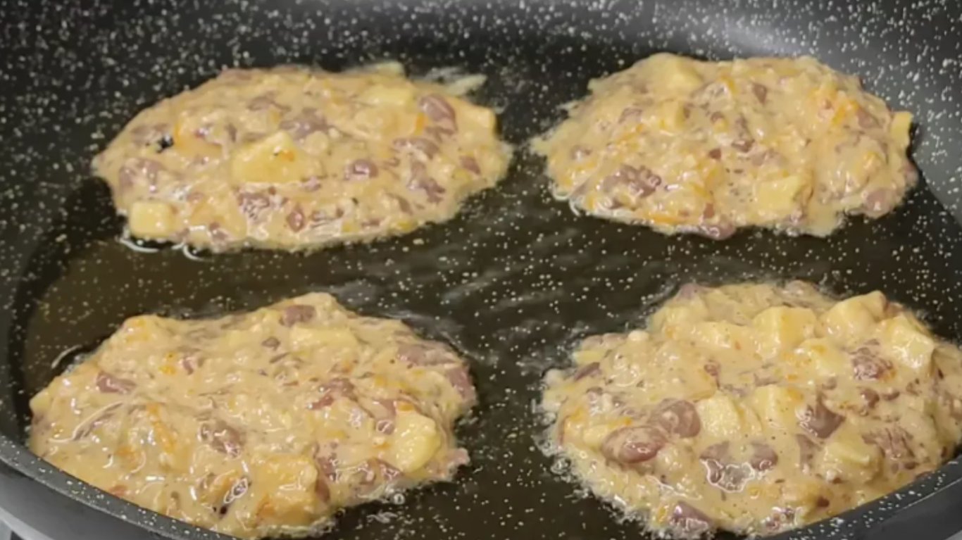 смачні печінкові котлети