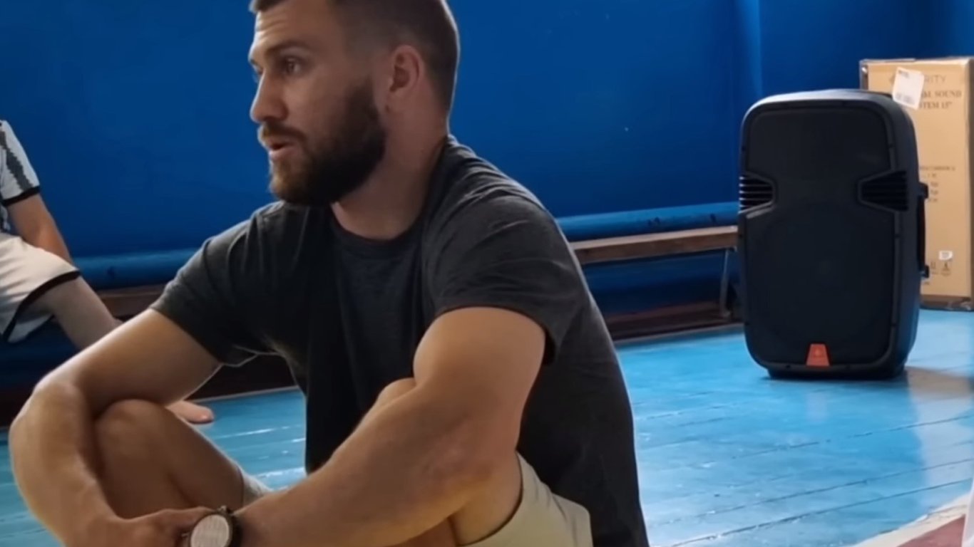 Василий Ломаченко