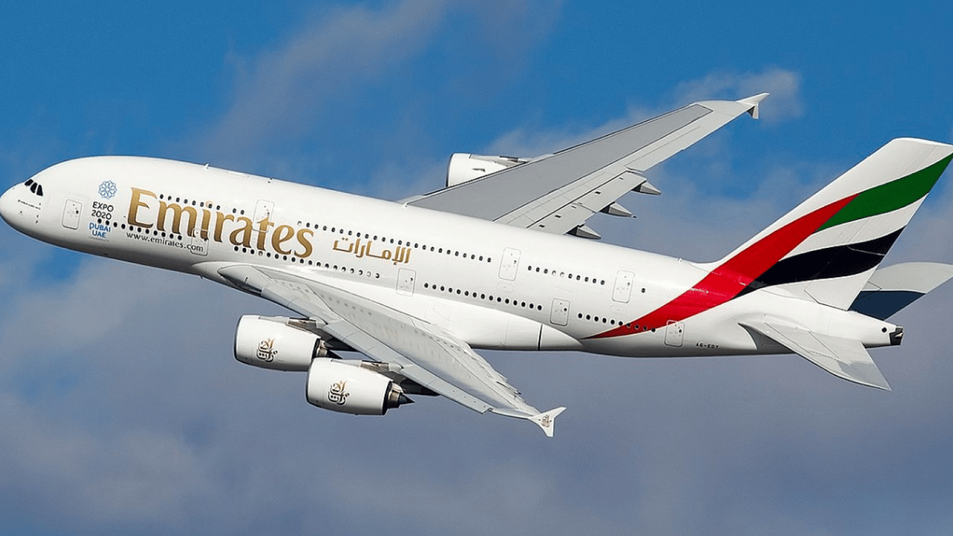 Emirates оборудует все самолеты Starlink — детали