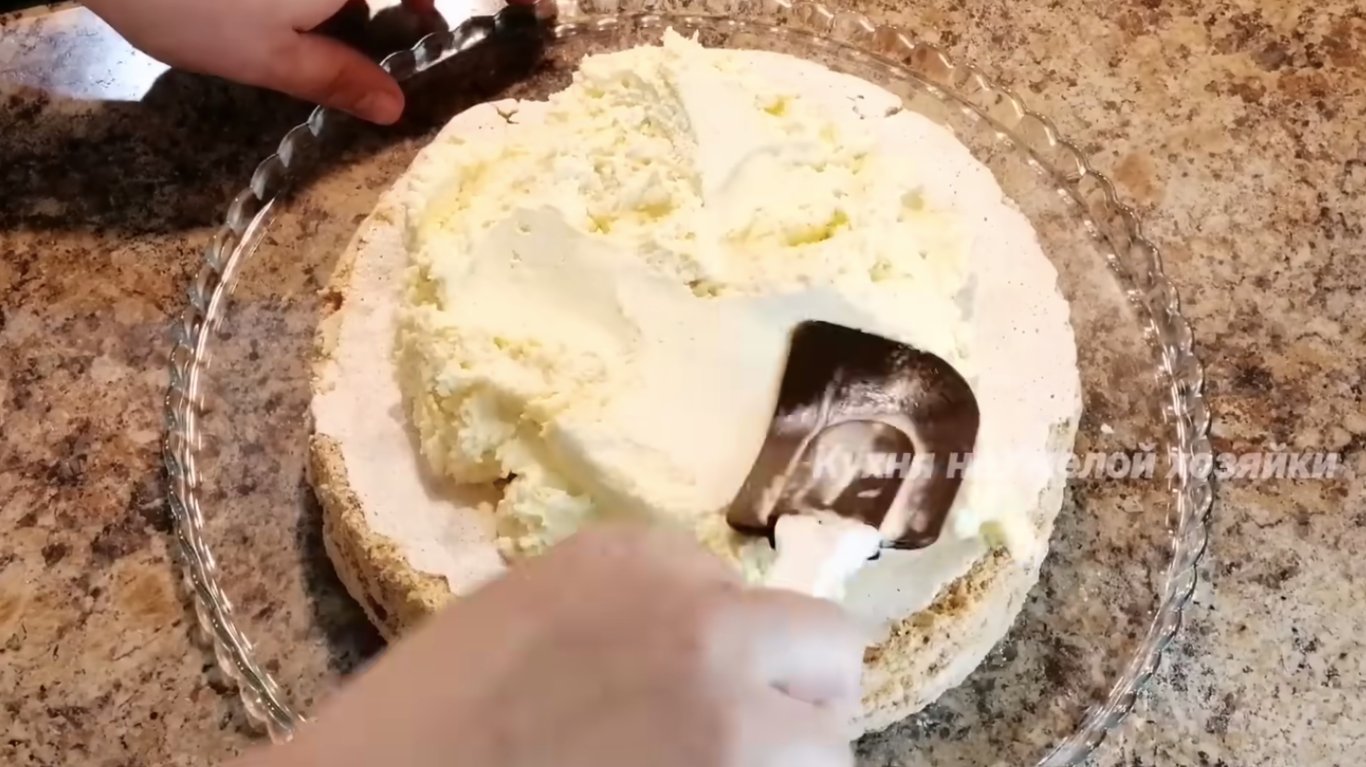 простий рецепт київсього торта