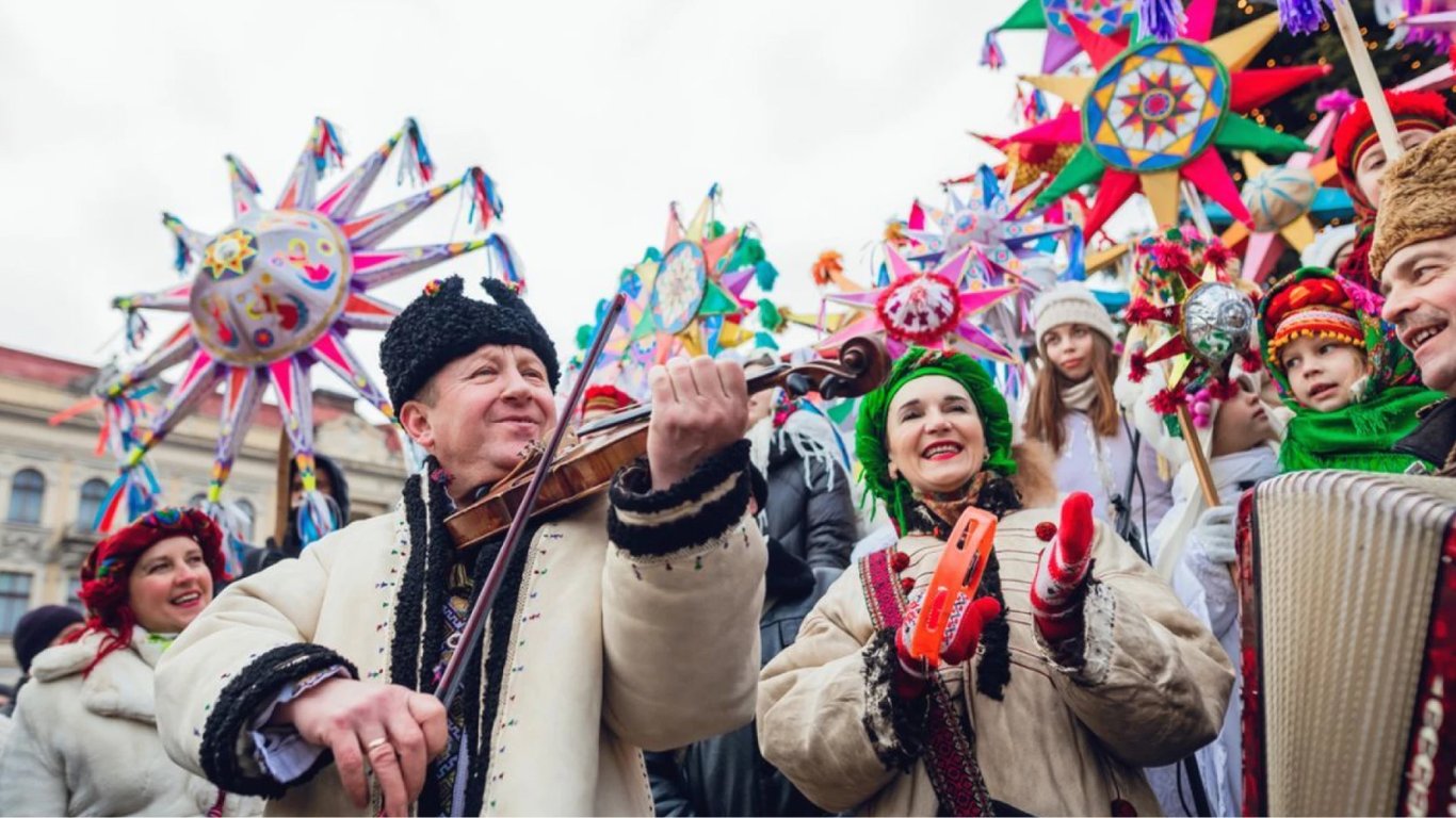 З Різдвом Христовим 2024 — щирі привітання у прозі, віршах та листівках