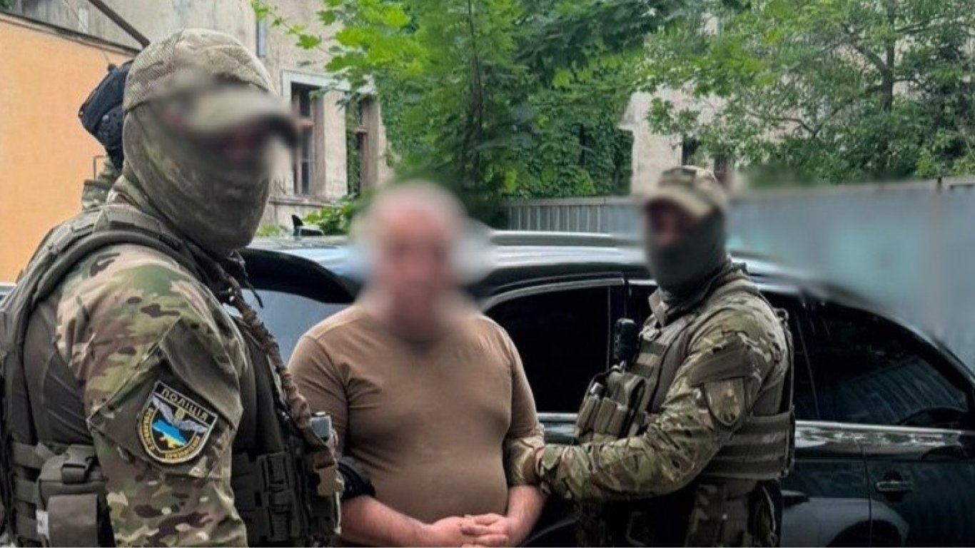 На Одещині чиновник військової частини попався на хабарі