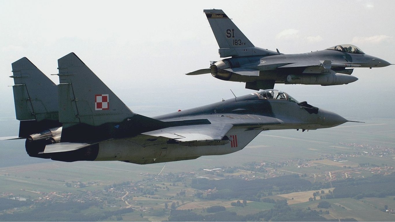 Украина получила от Польши десять истребителей МиГ-29