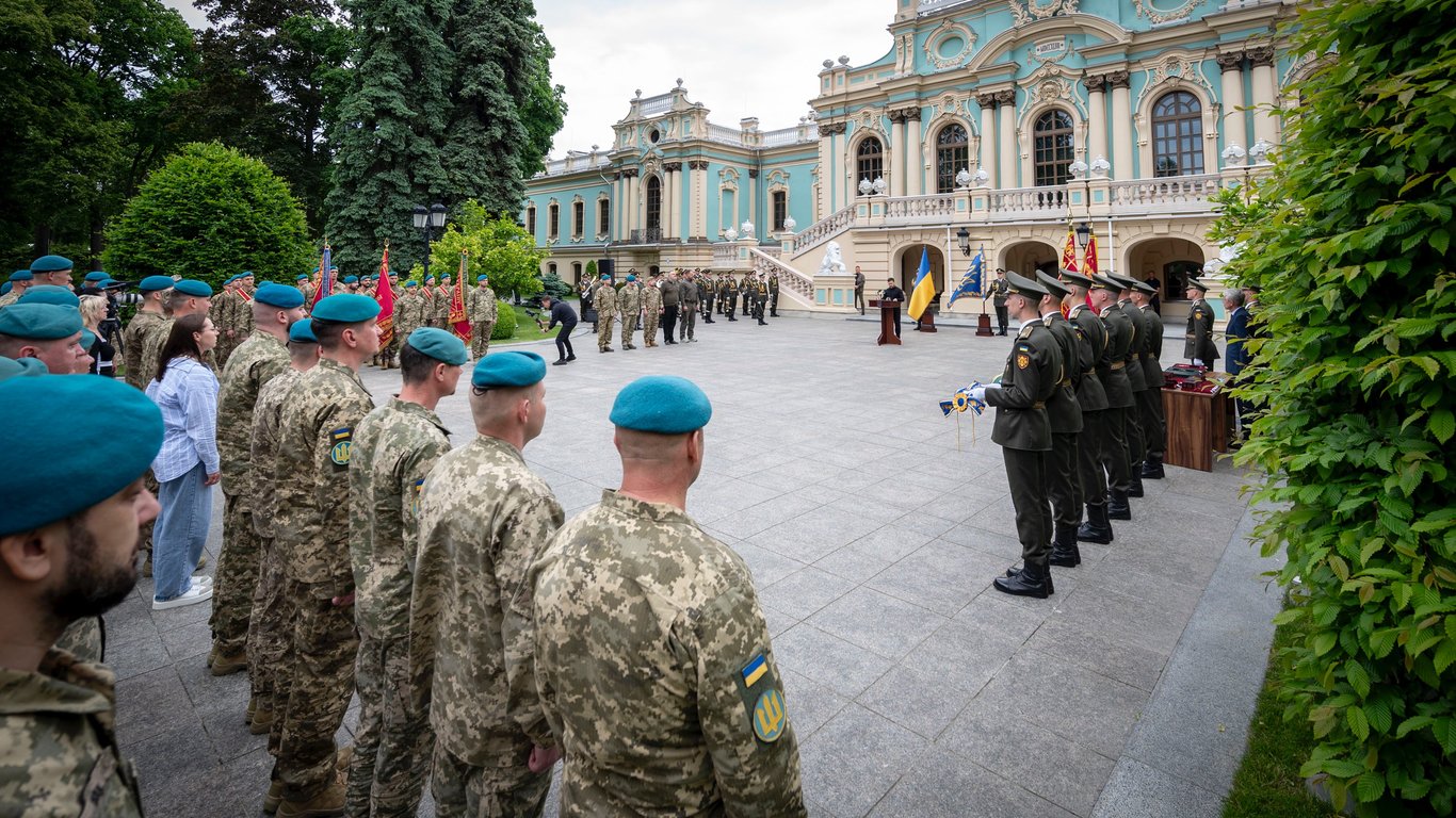 Зеленський вручив нагороди бійцям морської піхоти - фото і відео - фото 1