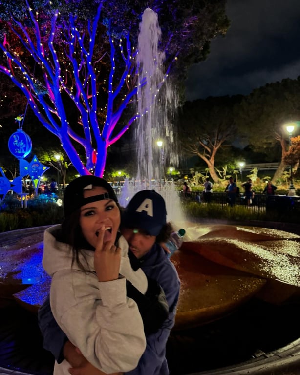 Співачка Селена Гомес із нареченим Бенні Бланко, якого часто критикують