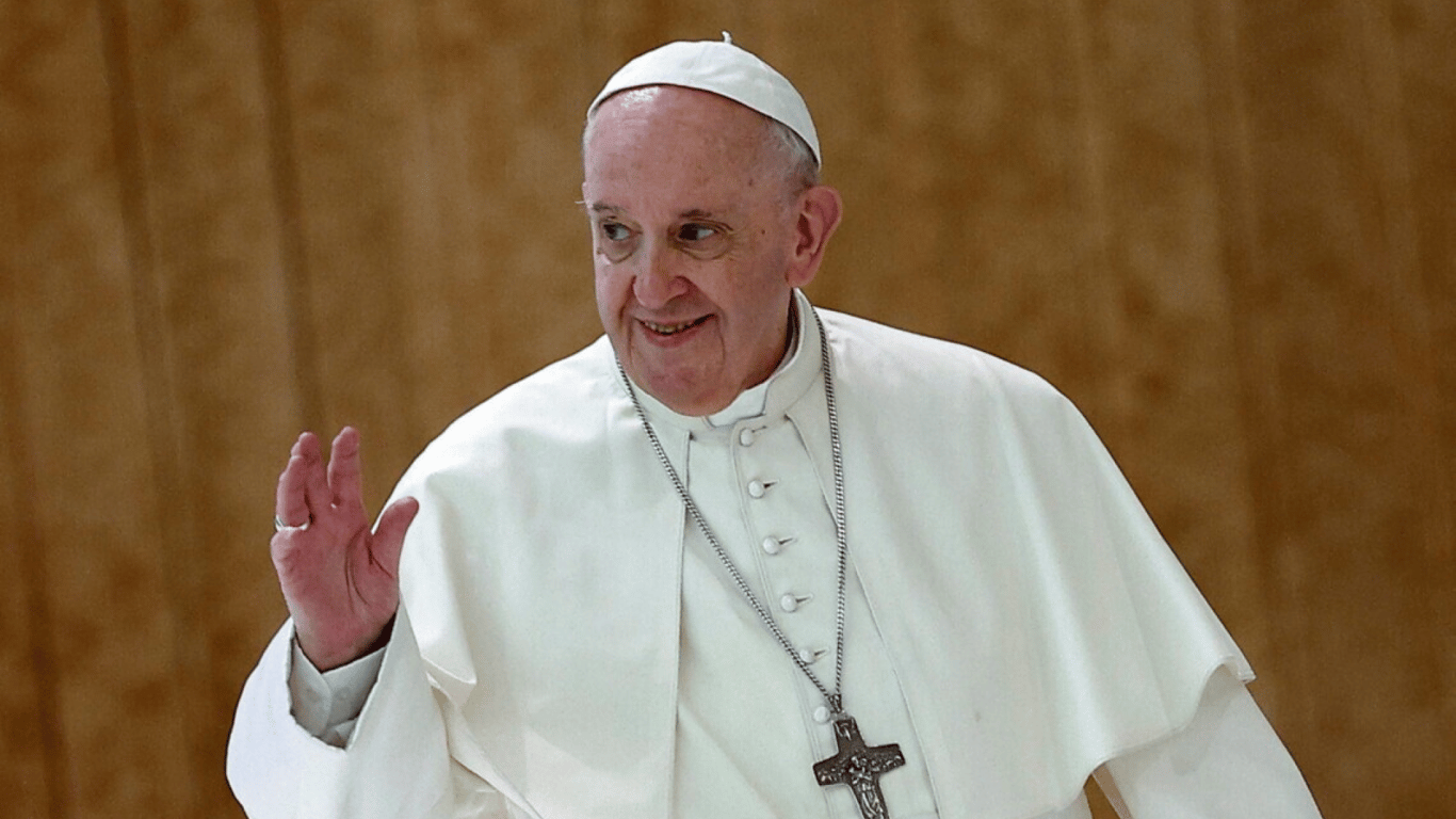 "Я ще живий": Папа Римський відслужив месу у Вербну неділю після виходу з лікарні