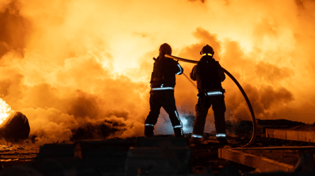Зруйновані будинки і загиблі: фото наслідків обстрілу Одеси - 285x160