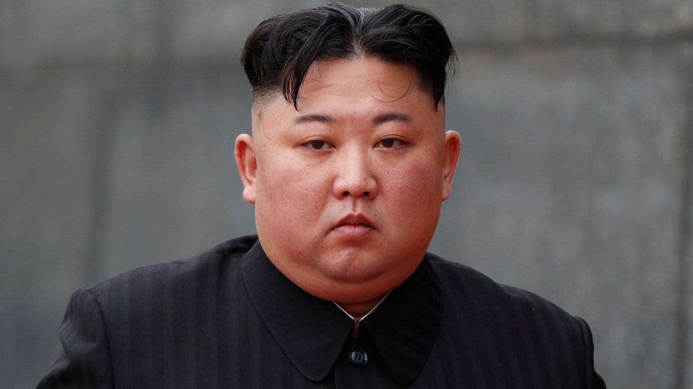 Ким Чен Ын приказал нарастить изготовление ядерного оружия