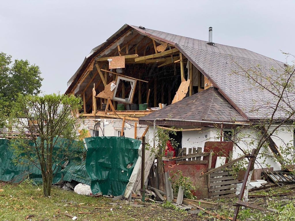 Наслідки ворожого обстрілу. Фото: Олег Синєгубов/Telegram