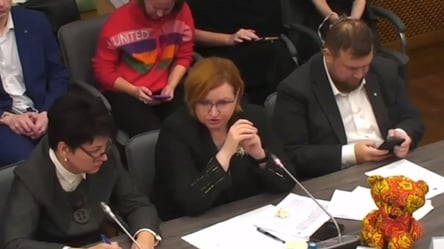 Замість "Барбі" грайтеся дронами — в Росії хочуть забрати іграшки - 285x160