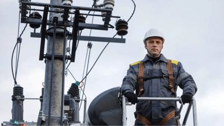 Наслідки негоди на Одещині — світла немає, дороги розчищено - 285x160