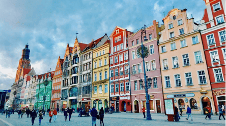 Студенты в Польше будут получать по 1000 злотых — кого касается - 285x160