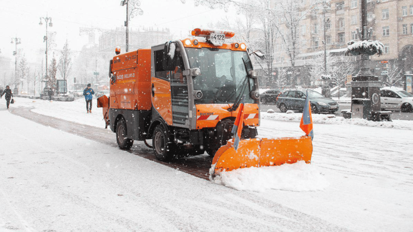 Киевляне жалуются на плохую уборку дорог от снега