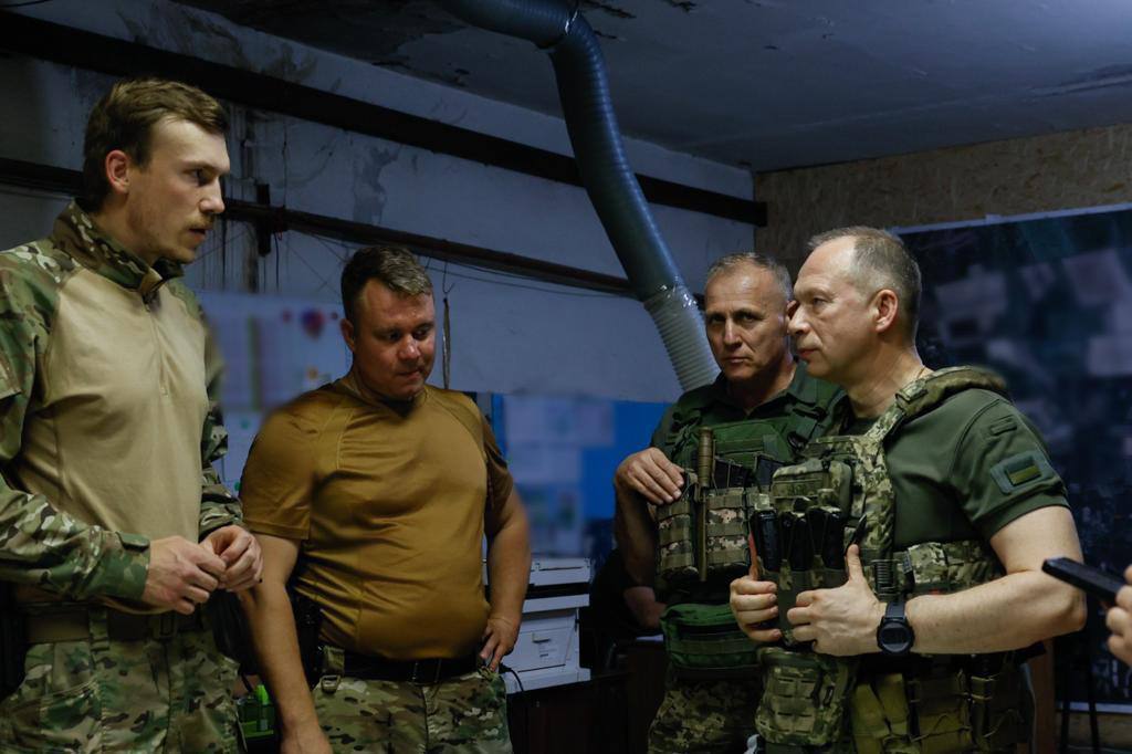 Олександр Сирський та українські військові