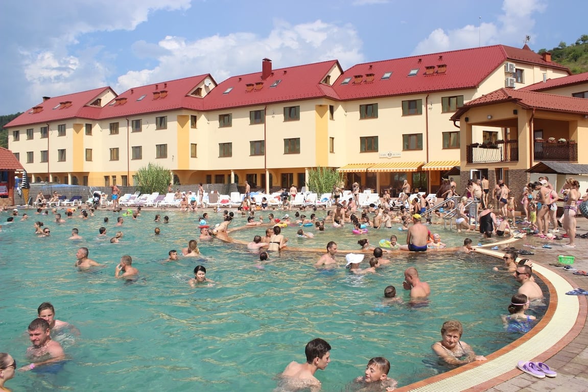 Топ-4 маловідомих міст України, де варто побувати - фото 4