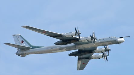 На российской авиабазе "Оленья" появилось больше самолетов — что это значит - 285x160