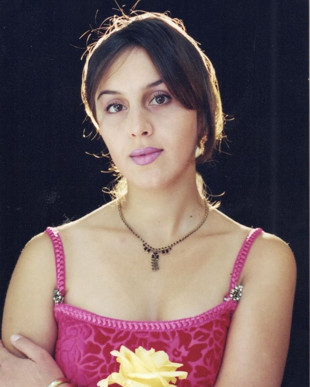 Джамала поделилась архивными фото из Крыма — как выглядела певица в юности - фото 3