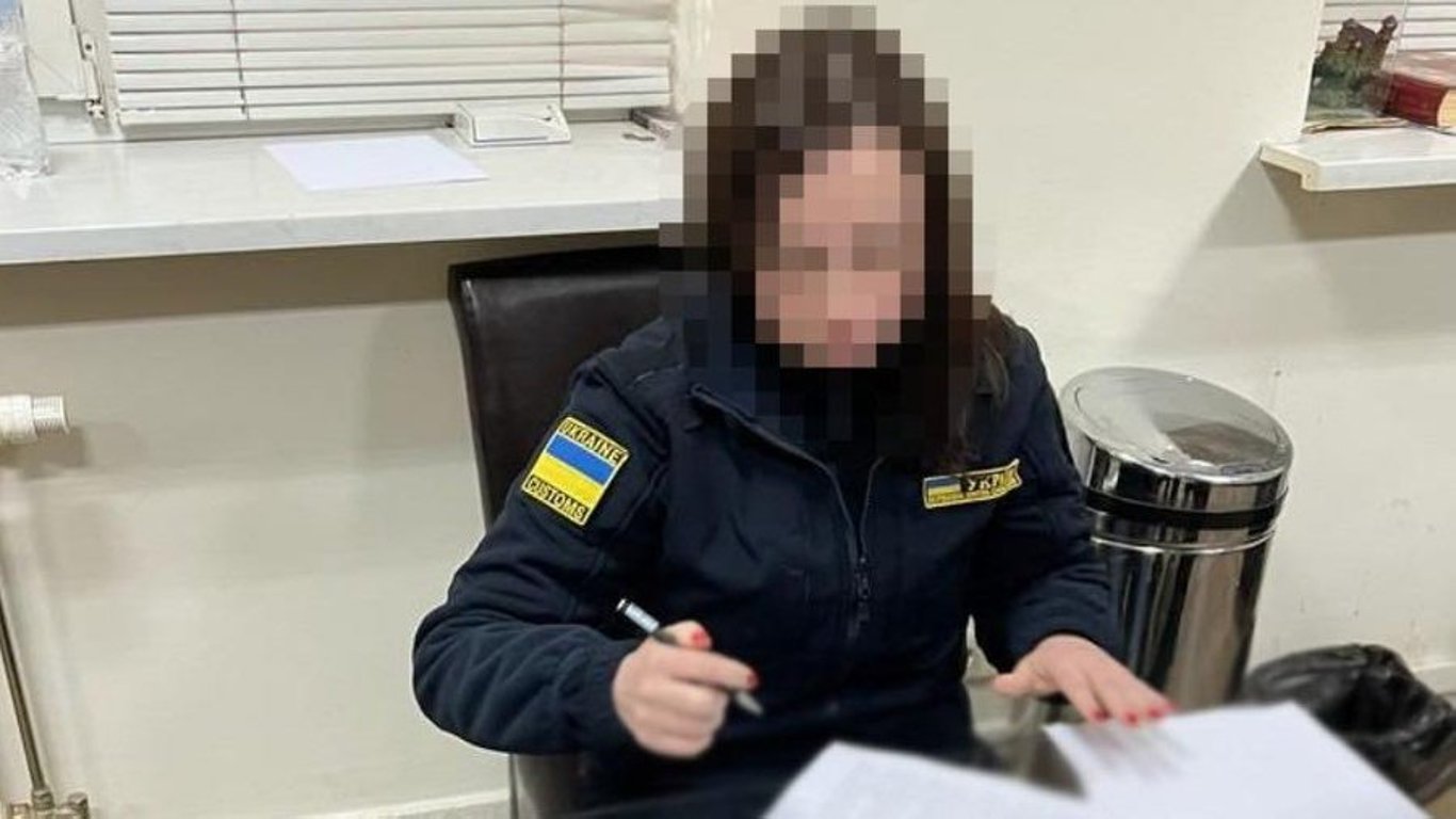 Во Львовской области задержали инспекторку таможенного поста "Яворов"