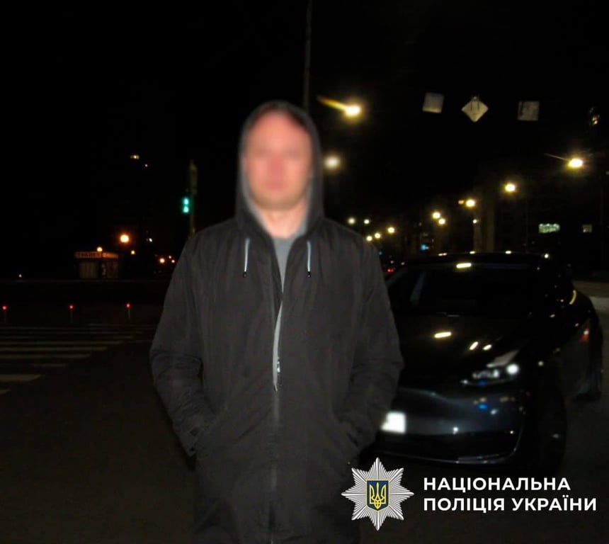 Водій Tesla, який їздив пʼяним у Києві