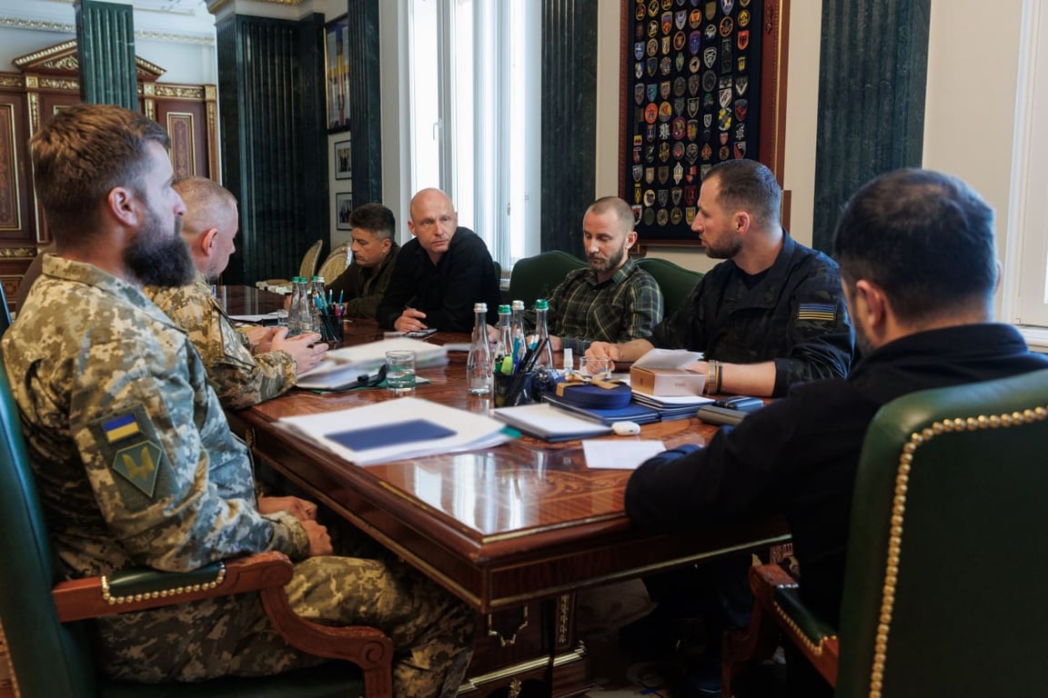 Зустріч Зеленського з військовими, Міноборони та виробниками зброї