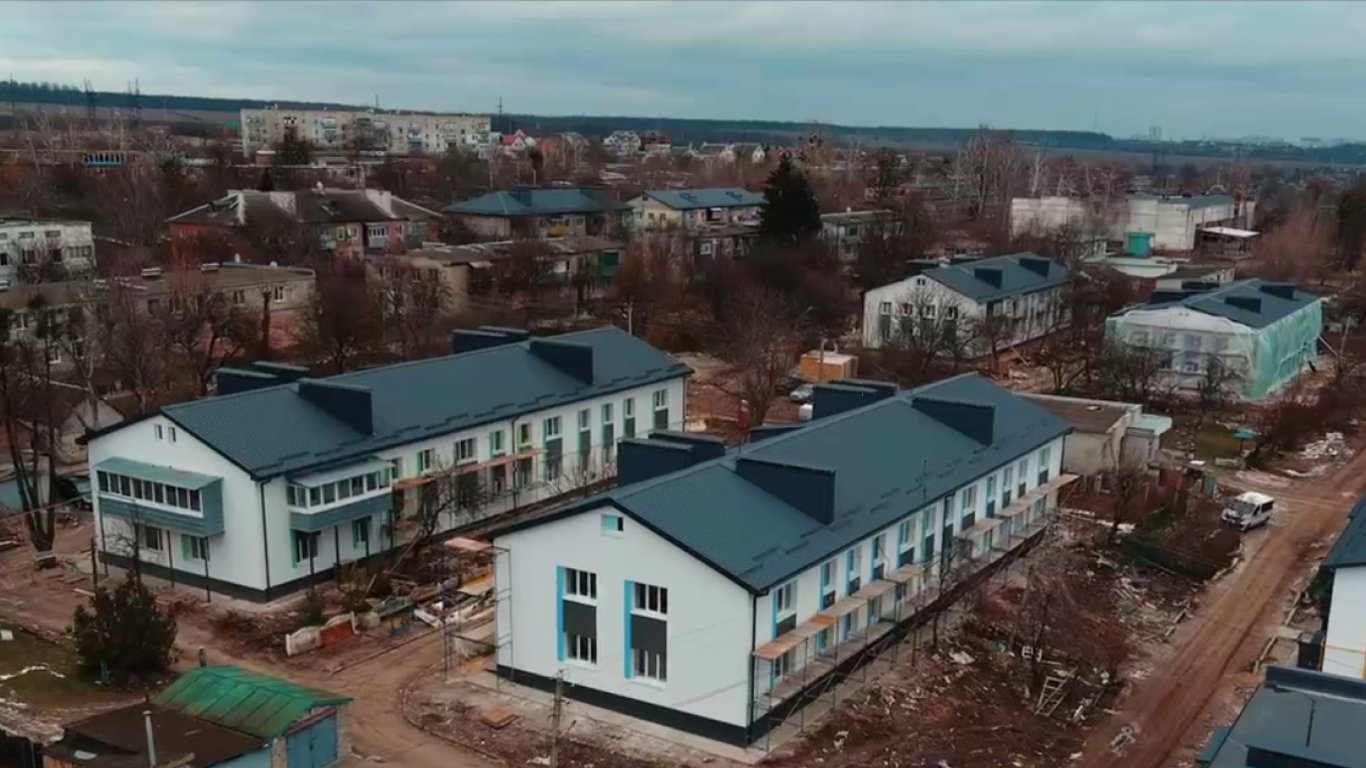 Роботи тривають — скільки обстріляних будинків відбудували на Харківщині
