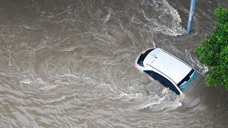 Подержанные авто — по каким признакам можно обнаружить, что машина пострадала от наводнения - 285x160