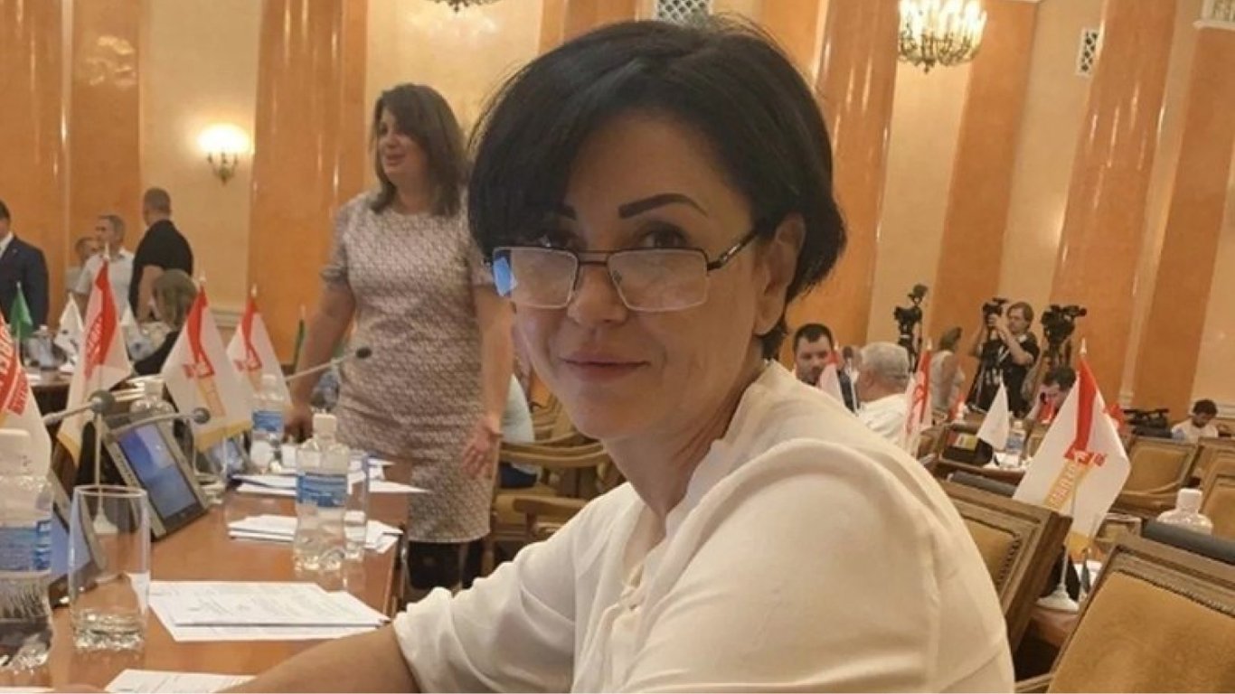 Одеська депутатка отримала подарунок за сотні тисяч гривень