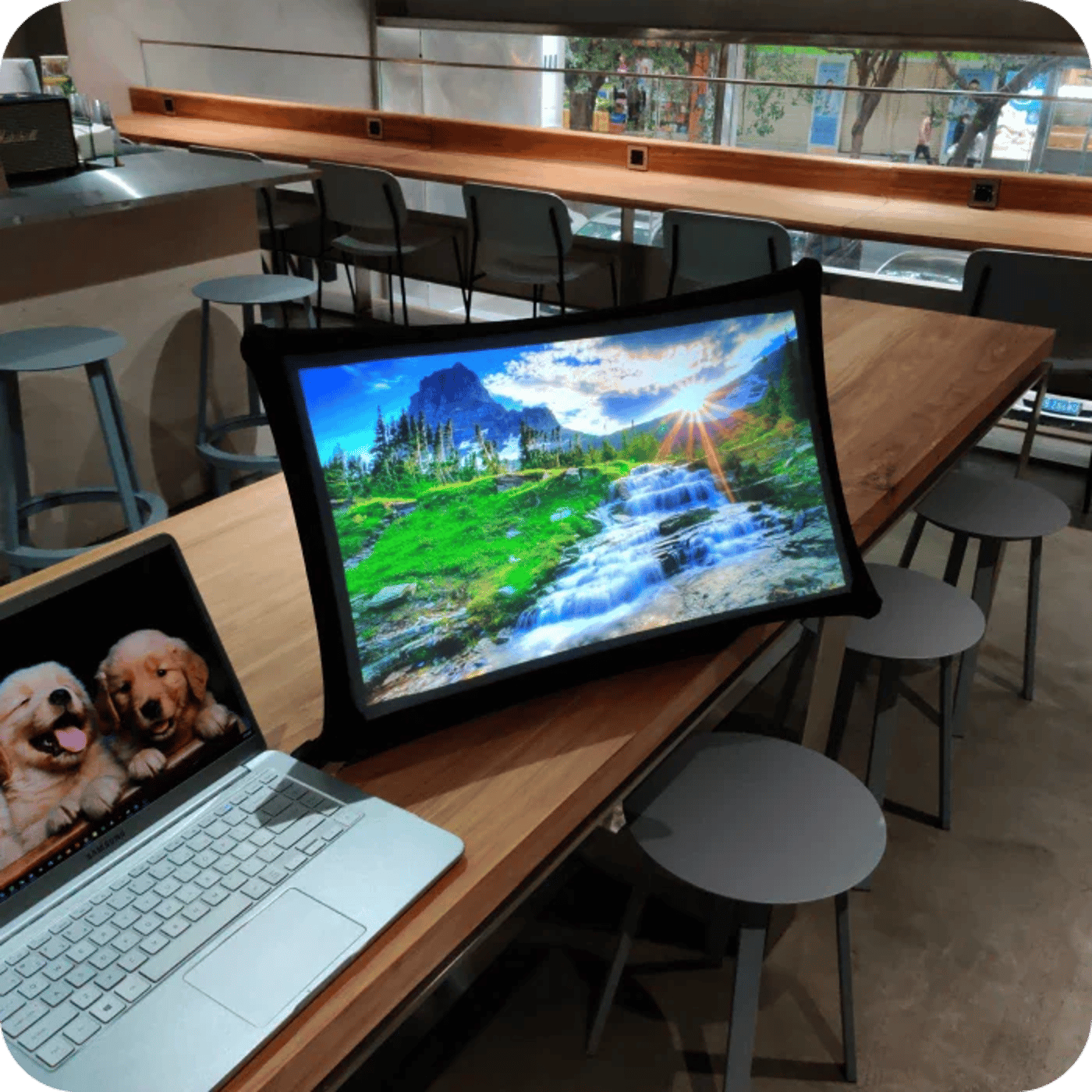 Складной экран-проектор Avoria Spray