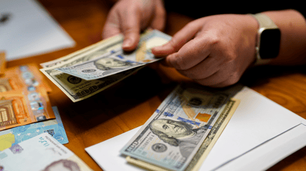 Чорний ринок диктує свої правила: що відбувається с курсом долара - 285x160