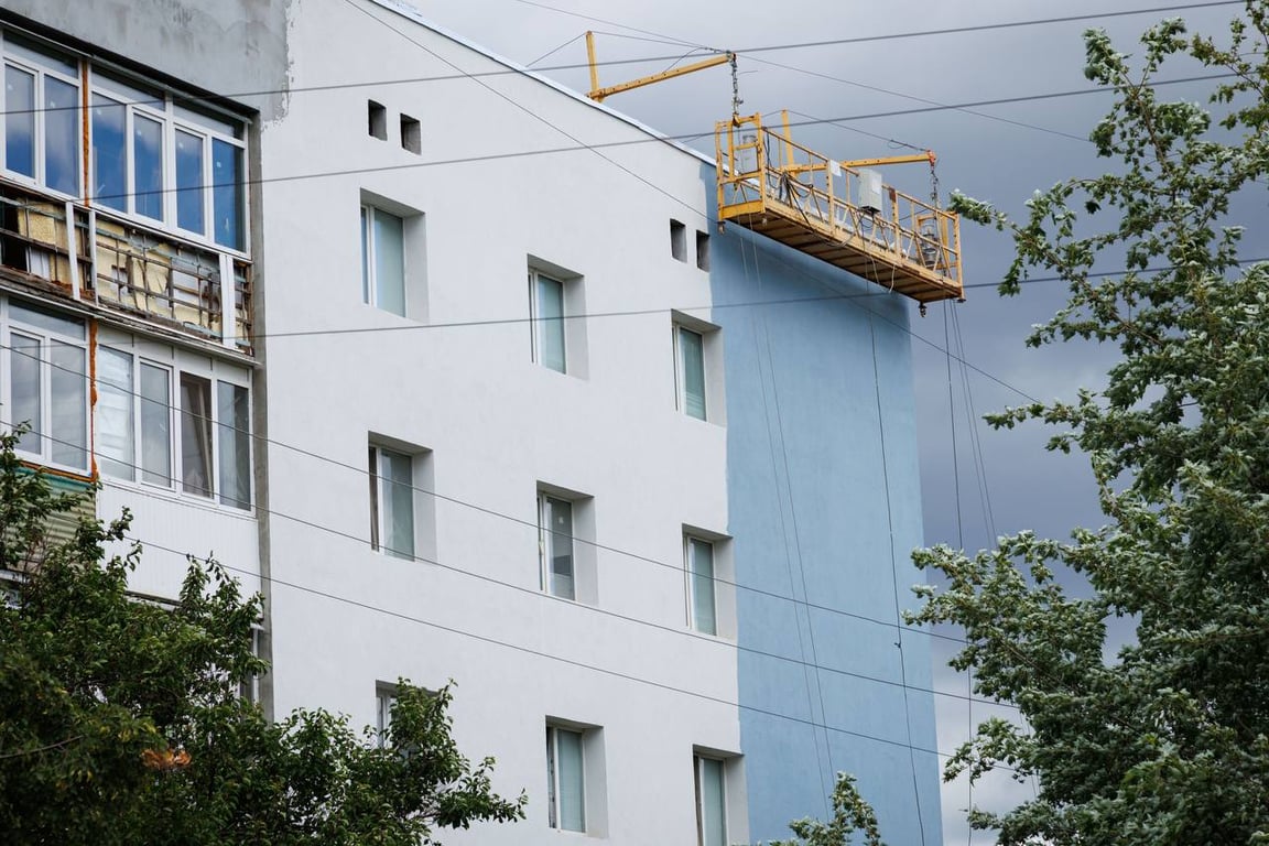 В Харьковской области отстраивают разрушенный россиянами Изюм — какие объекты в приоритете - фото 2