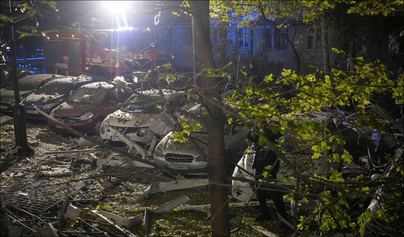 Нічна атака росіян на Одесу — є постраждалий, фото - фото 2