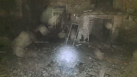 Обстрелы Донбасса: повреждены жилые дома, погиб человек - 285x160