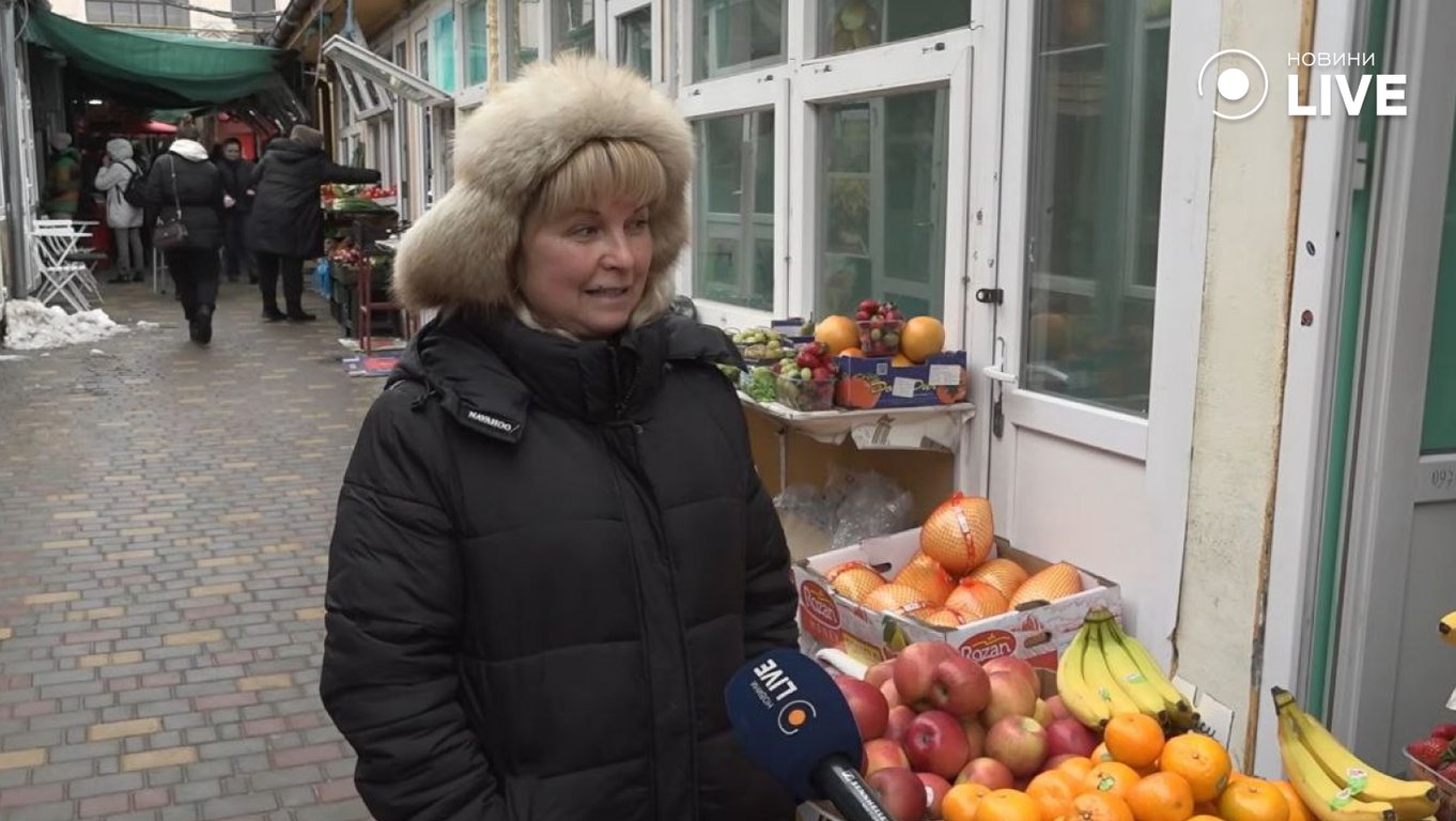 Ціни на фрукти на Новому базарі