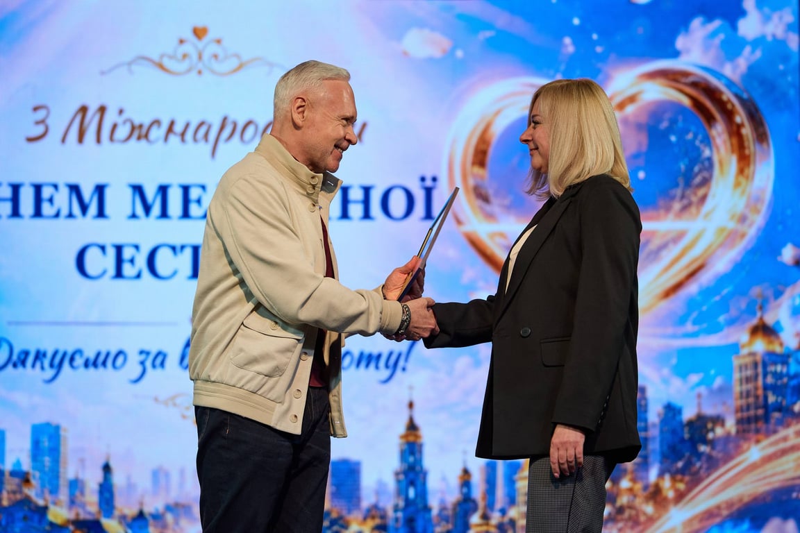 Ігор Терехов привітав з Днем медсестри і медбрата