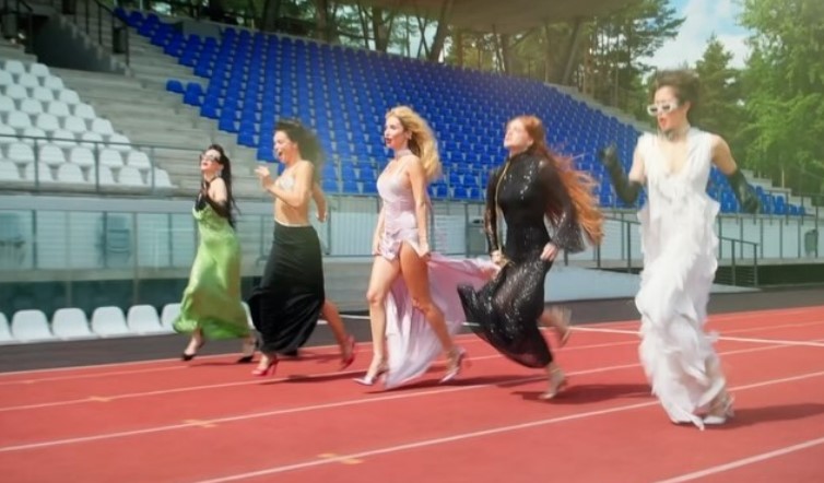 Лобода травмувалася