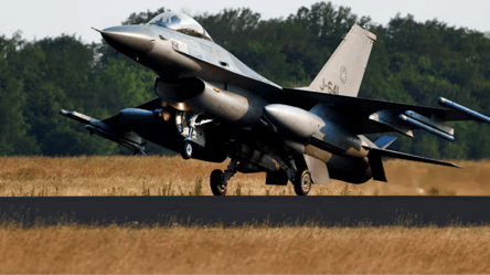Нідерланди відправили в Румунію перші F-16 для навчання українських пілотів - 285x160
