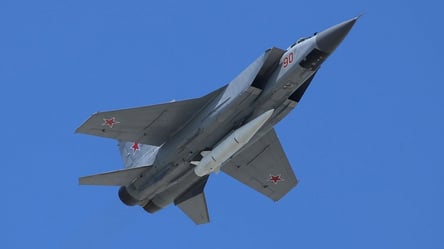 Взлет истребителя МиГ-31К: в Украине ракетная опасность - 285x160