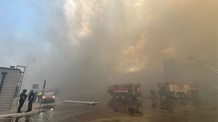 Росіяни обстріляли склад на Харківщині — поліція розкрила деталі - 285x160