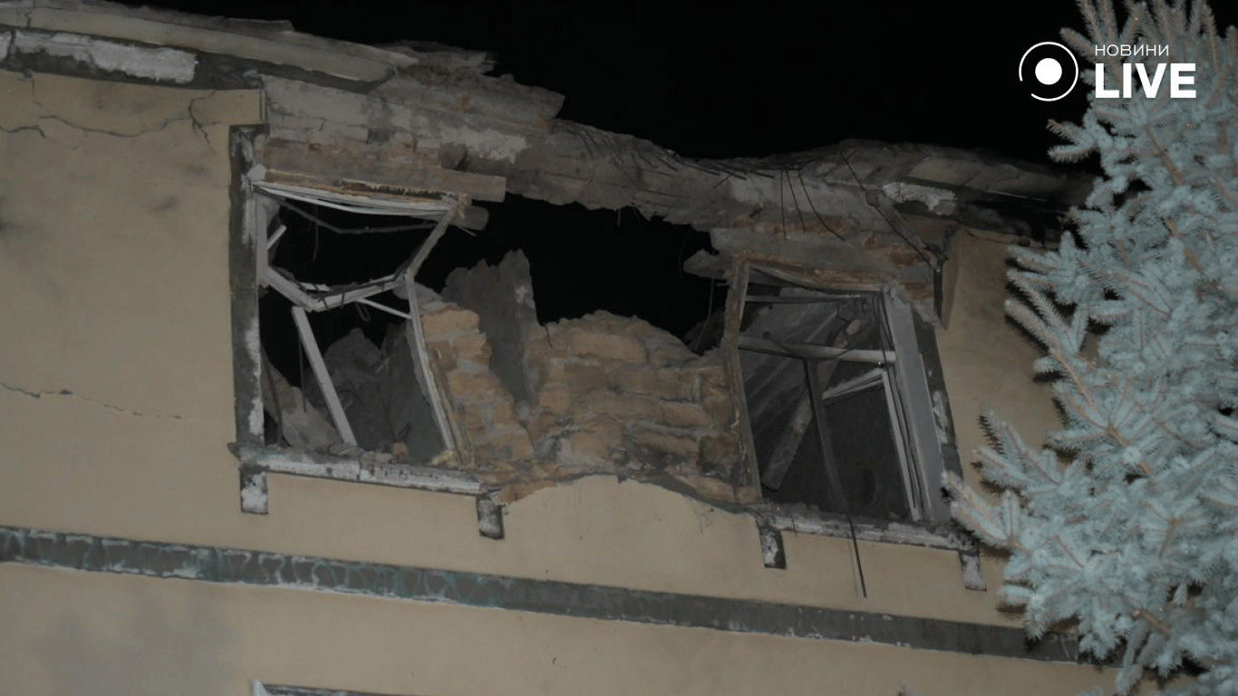 Пошкоджена будівля