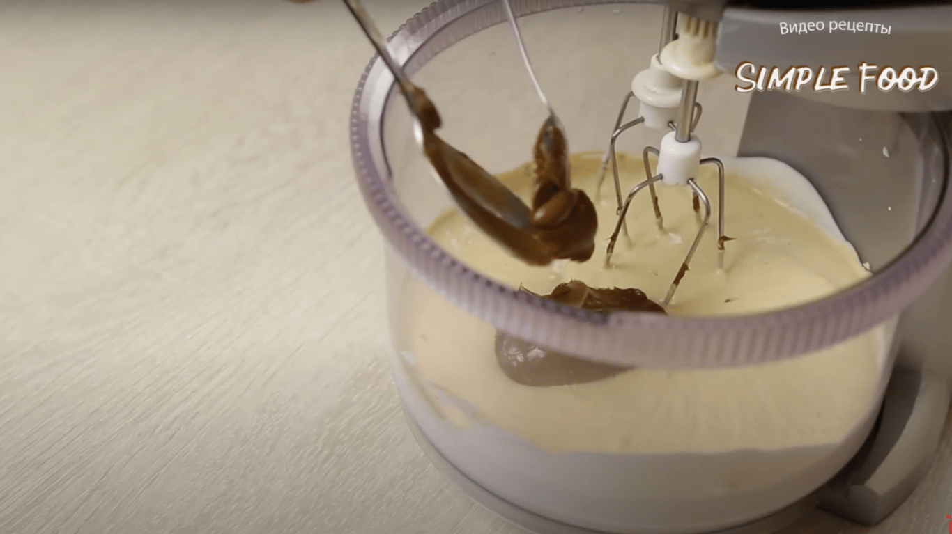 Торт без випічки за 15 хвилин, рецепт з фото з печивом, кремом і горіхами