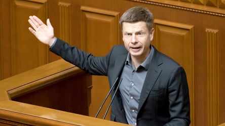 У Зеленского опровергли "инсайды" Гончаренко о переговорах с РФ - 285x160