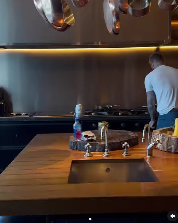 Девід Бекхем за допомоги одного елемента змінив кухню без ремонту (фото) - фото 1