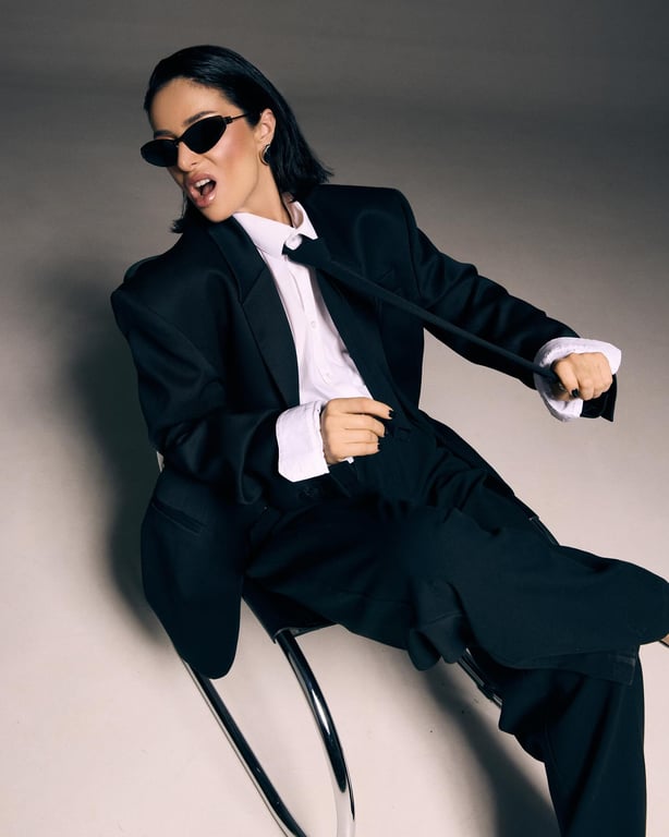 Певица Злата Огневич в новой фотосессии