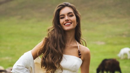 Як виглядає зіркова красуня, що після шлюбу пішла у футбол - 285x160