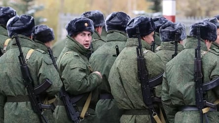 "Сколько легло уже": окупант в перехопленій розмові скаржиться на великі втрати армії РФ - 285x160